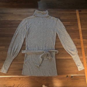 Lightweight Heather Grey TURTLENECK. Size M